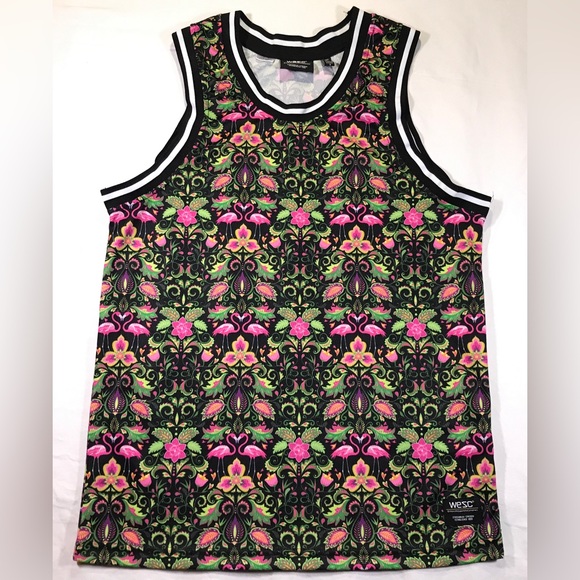 WESC - Picture 3 of 8